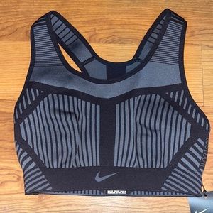 Nike Flyknit Bra size S NWT
